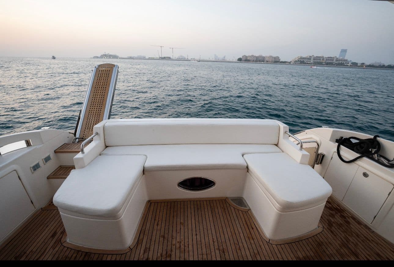 Azimut 53ft
