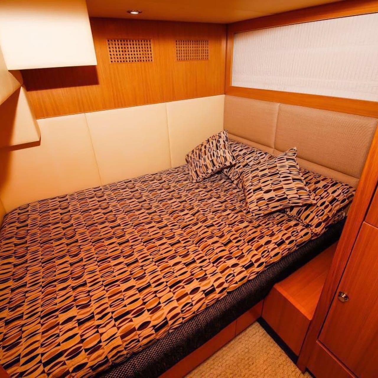 Majesty 48 ft Exclusive Luxury Yacht