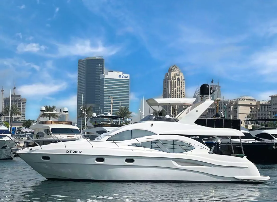 Majesty 52ft