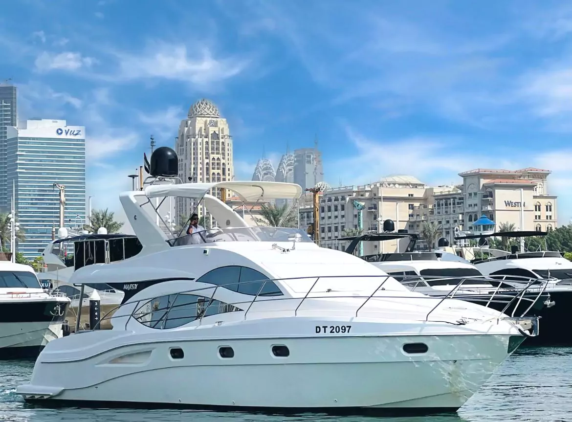 Majesty 52ft