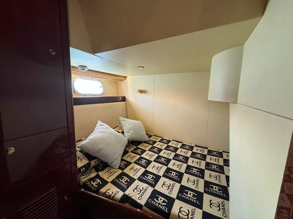 Majesty 52ft