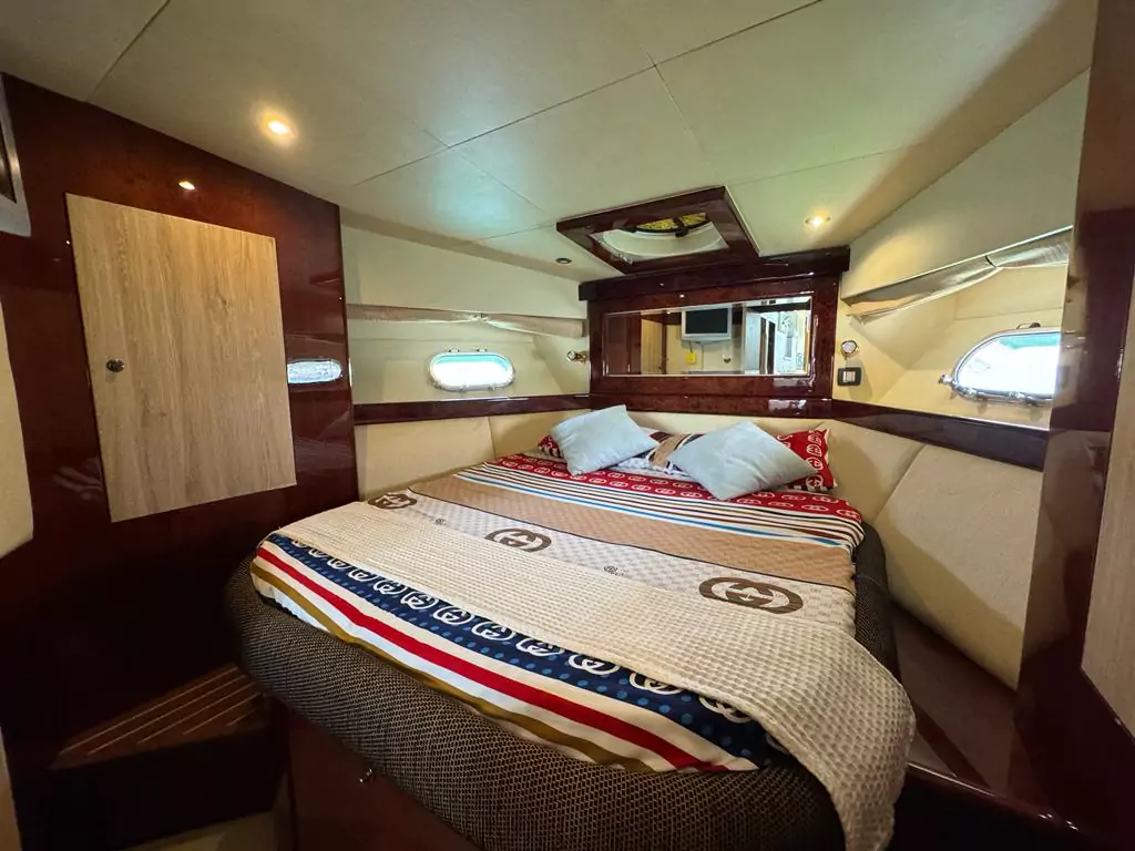 Majesty 52ft
