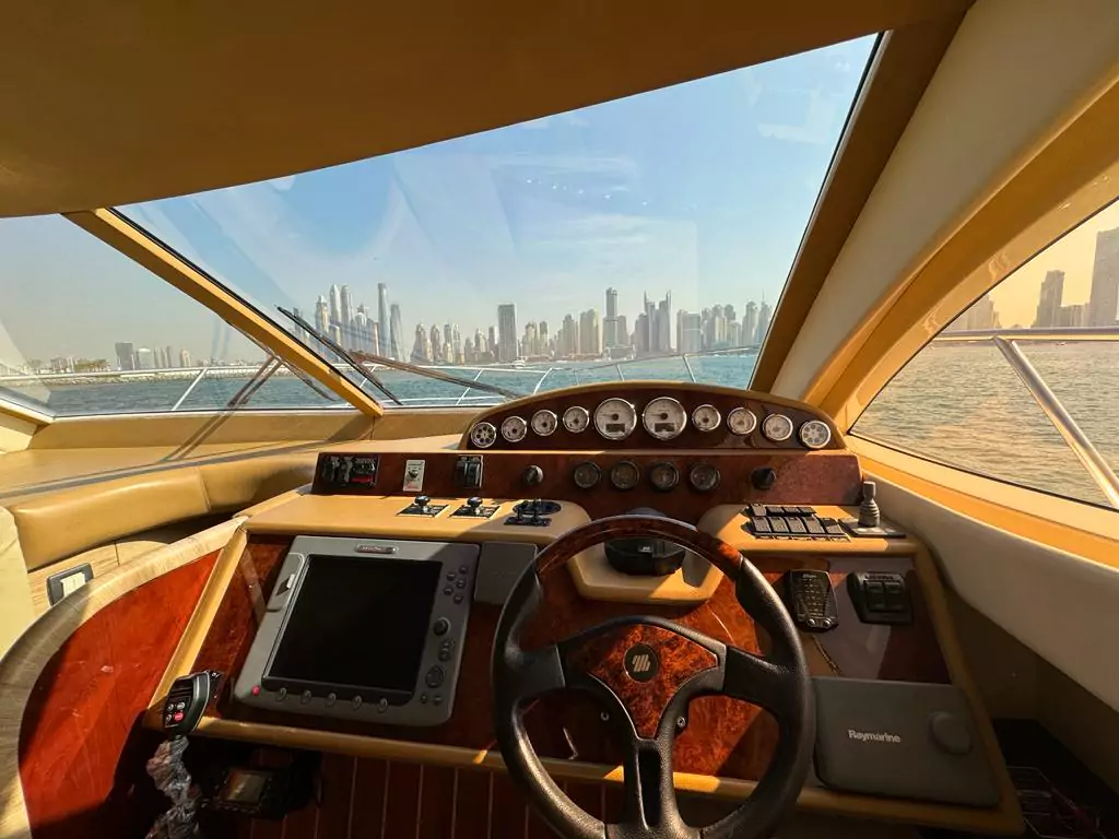Majesty 52ft